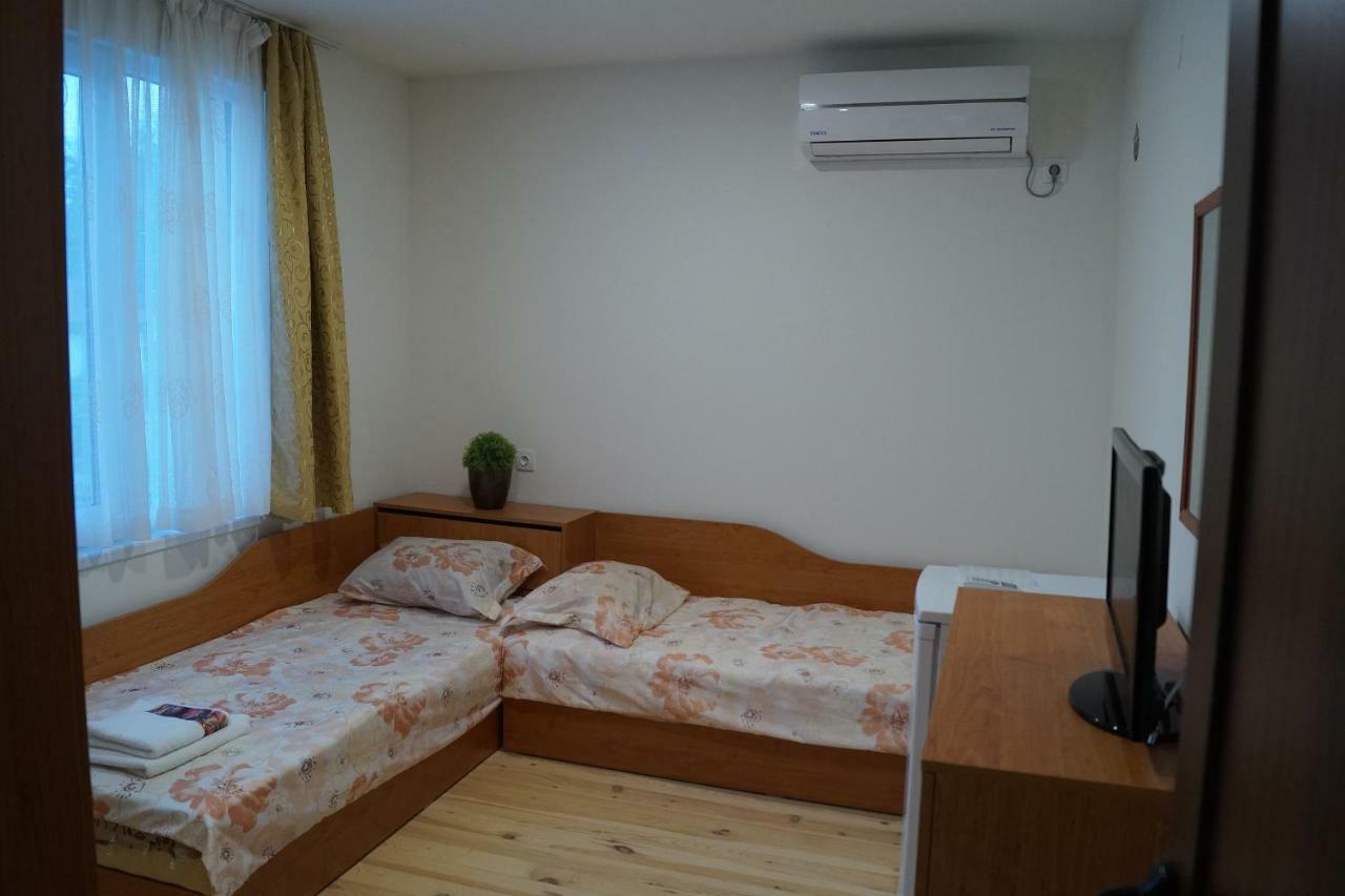 Guest House Di Mare Obzor Esterno foto
